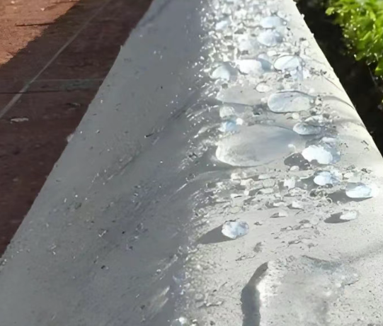 阿勒泰硅烷浸渍涂料在混凝土保护中的应用